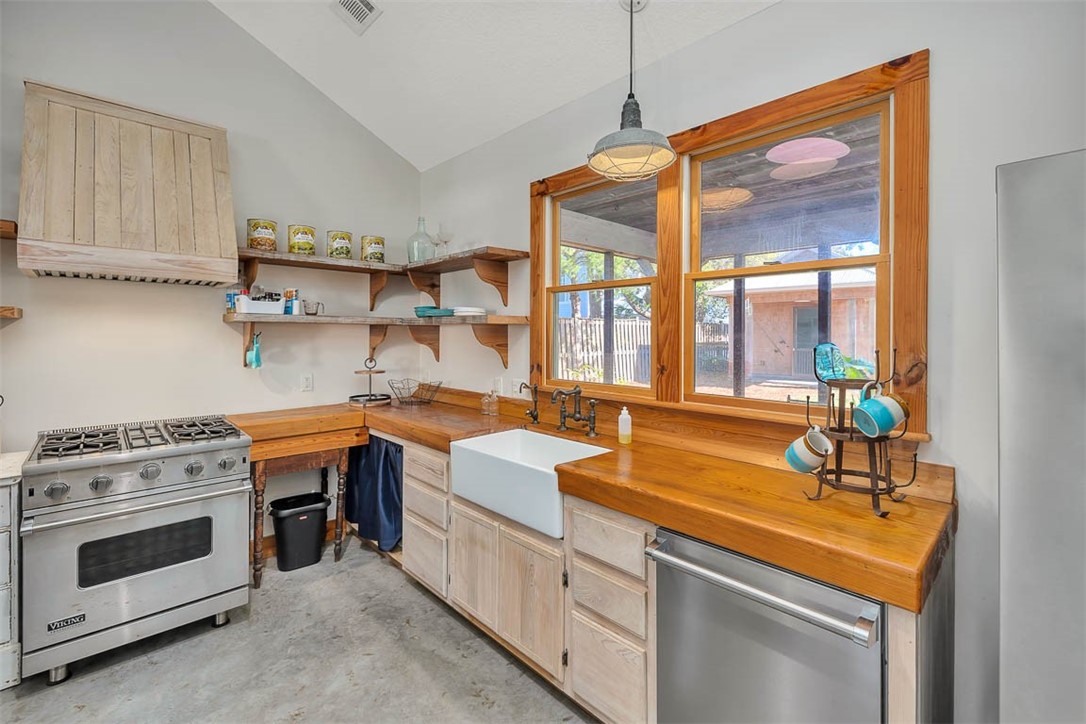 1106 George Lotson Ave Property Photo 14