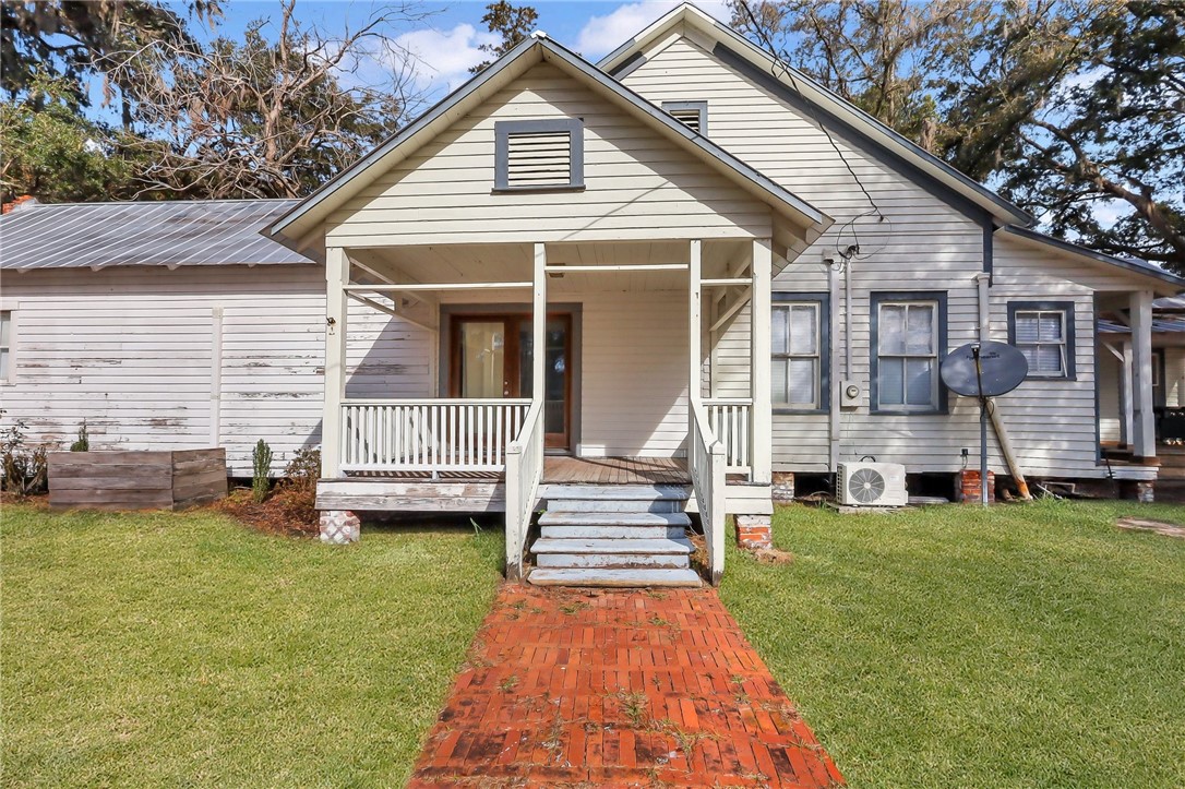 16 Barlow Road Property Photo 1