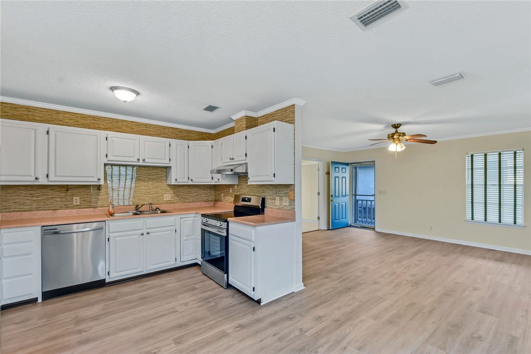 239 Georgia Street Property Photo 10
