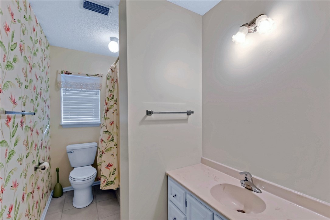 239 Georgia Street Property Photo 12