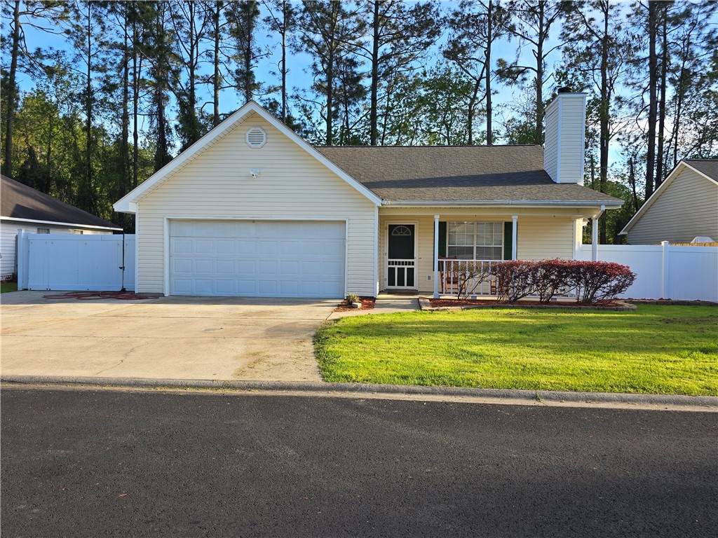 138 Easy Street Property Photo 1