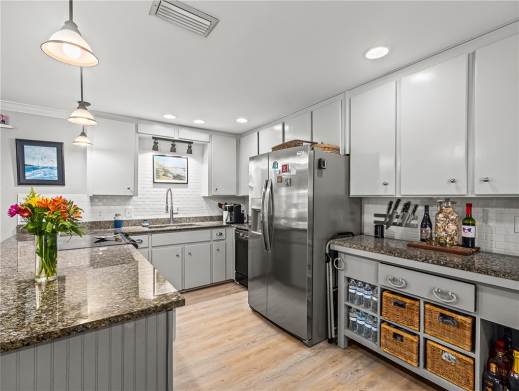 103 Cater Street Property Photo 14
