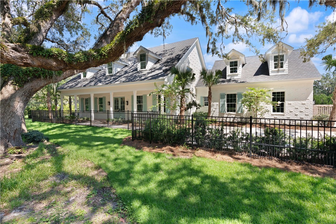 2404 Frederica Road Property Photo 1
