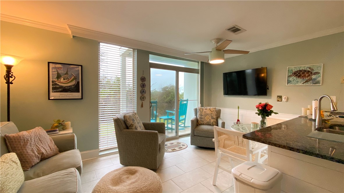 1175 N Beachview Drive 351 Property Photo 1