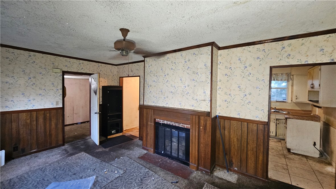 2100 Cate Street Property Photo 4