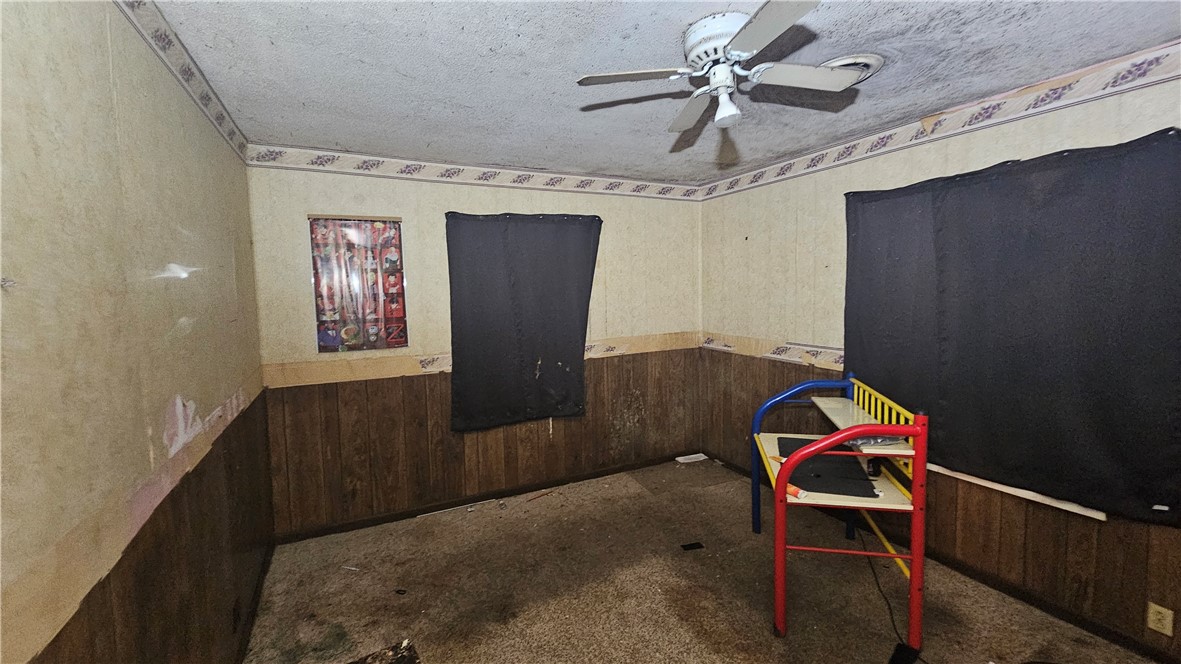 2100 Cate Street Property Photo 7