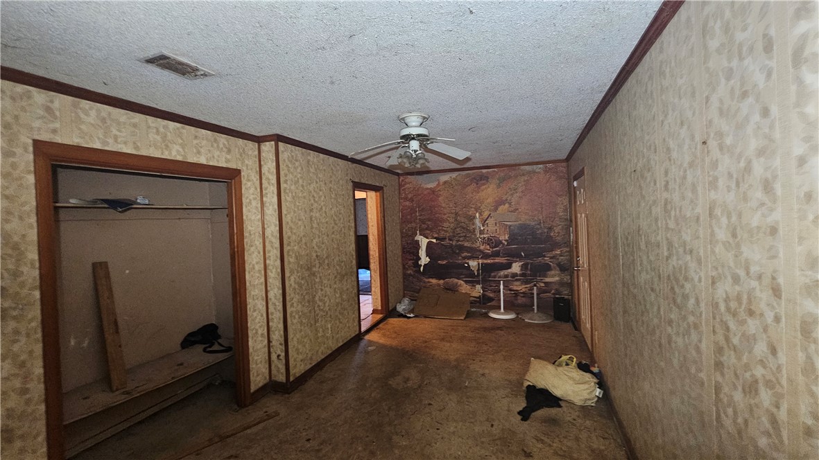 2100 Cate Street Property Photo 15