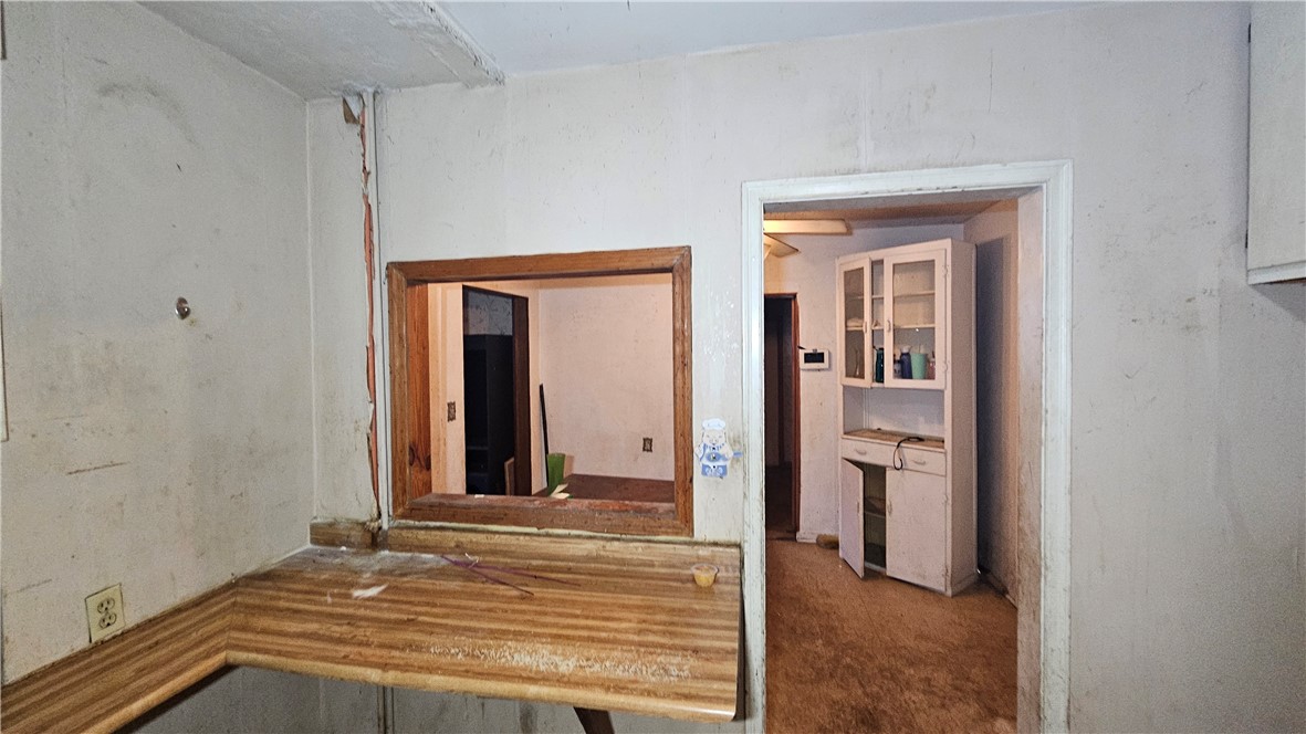 2100 Cate Street Property Photo 16