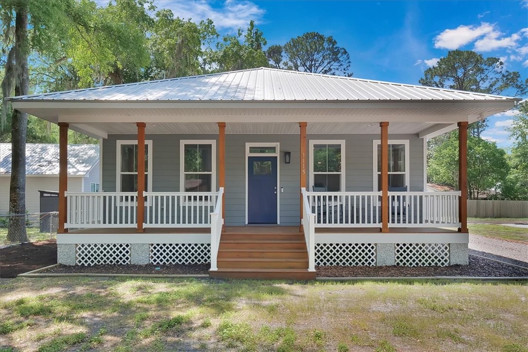 Darien Real Estate Listings Main Image