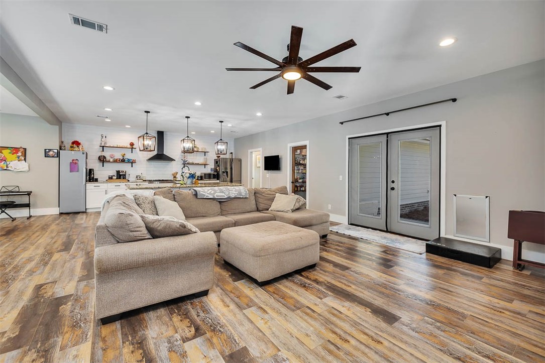 1066 Doboy Court Se Property Photo 38