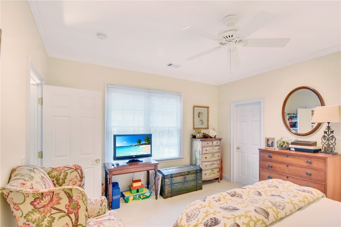 321 Lantern Walk Property Photo 16