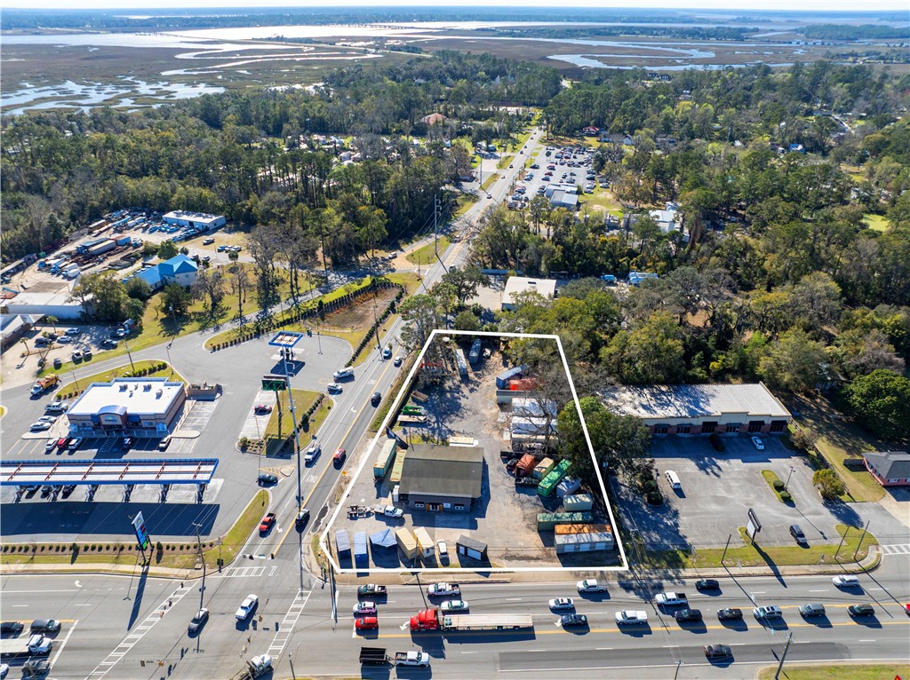 4411 New Jesup Highway Property Photo 3