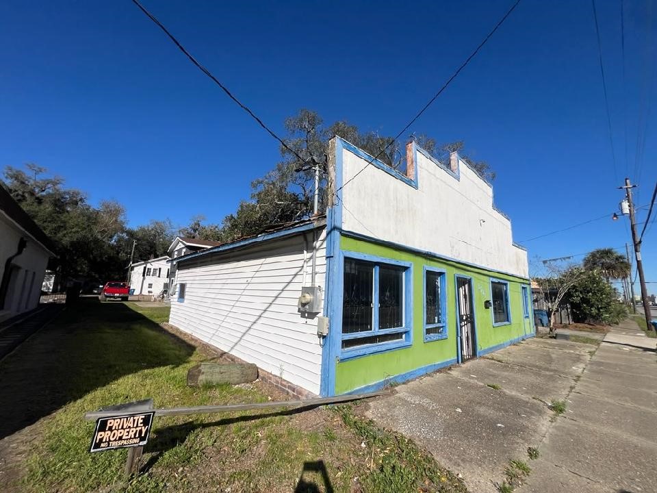 2521 Norwich Street Property Photo 2
