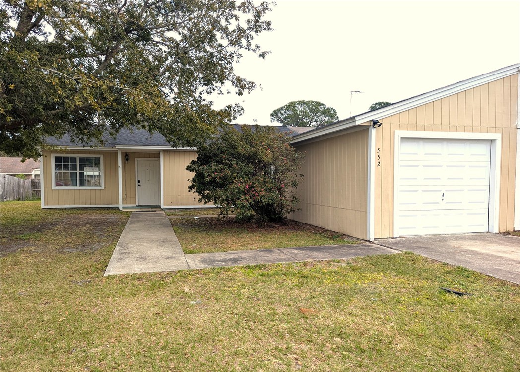 552 Chateau Circle Property Photo