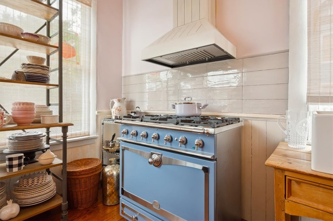1303 Union Street Property Photo 11