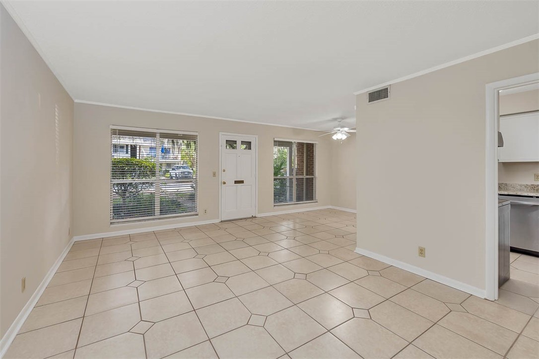 800 Mallery Street B13 Property Photo 5