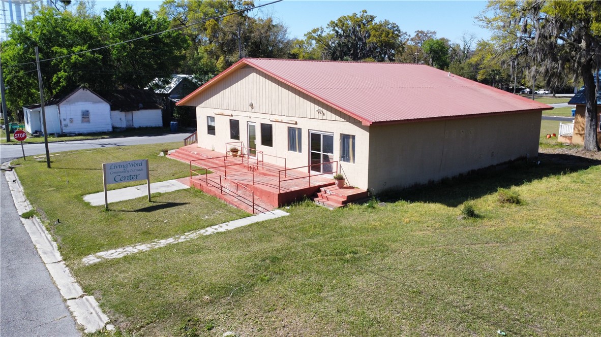 1005 Martin Luther King Jr Blvd Property Photo 2