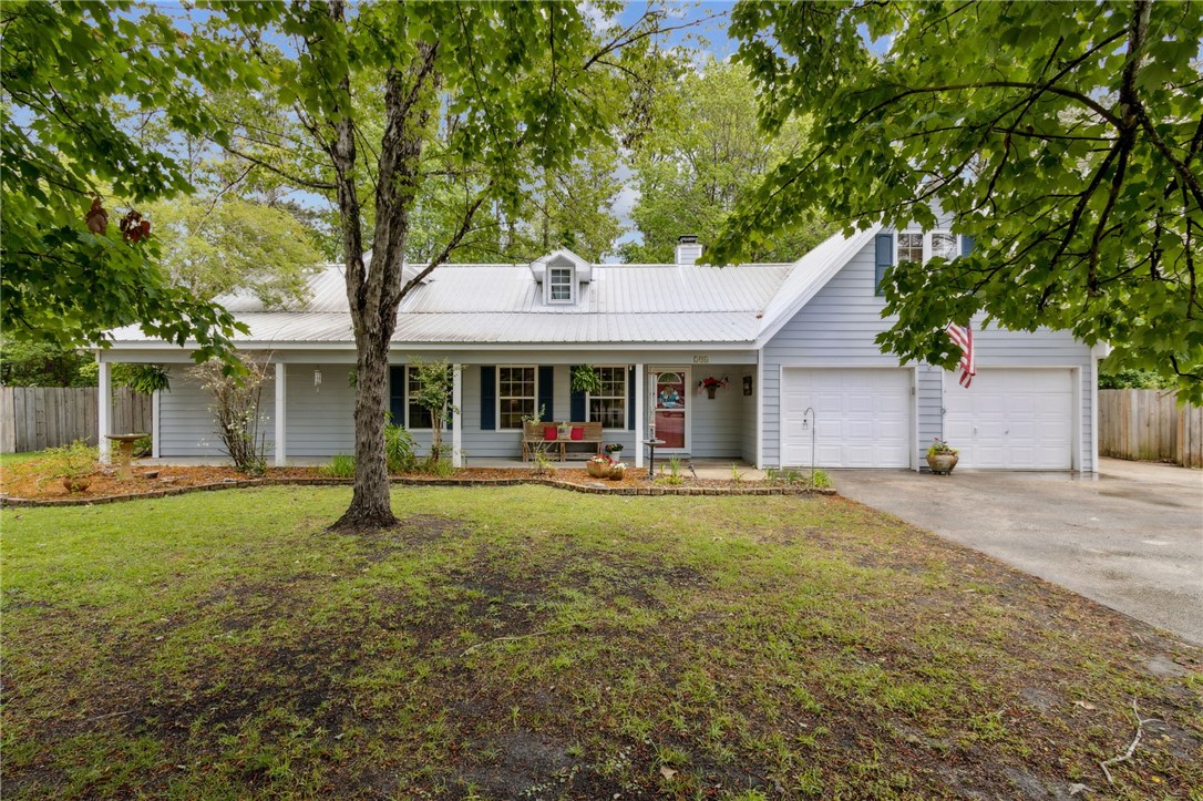 204 Fern Court Property Photo 1
