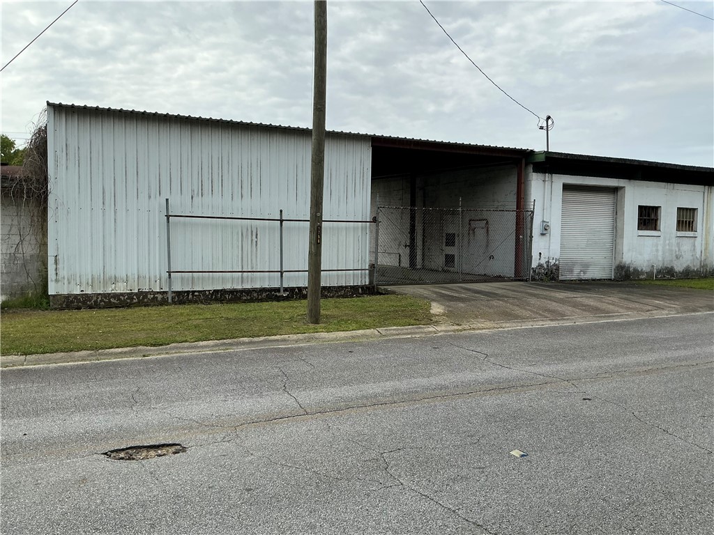 721 Reynolds Street Property Photo 6