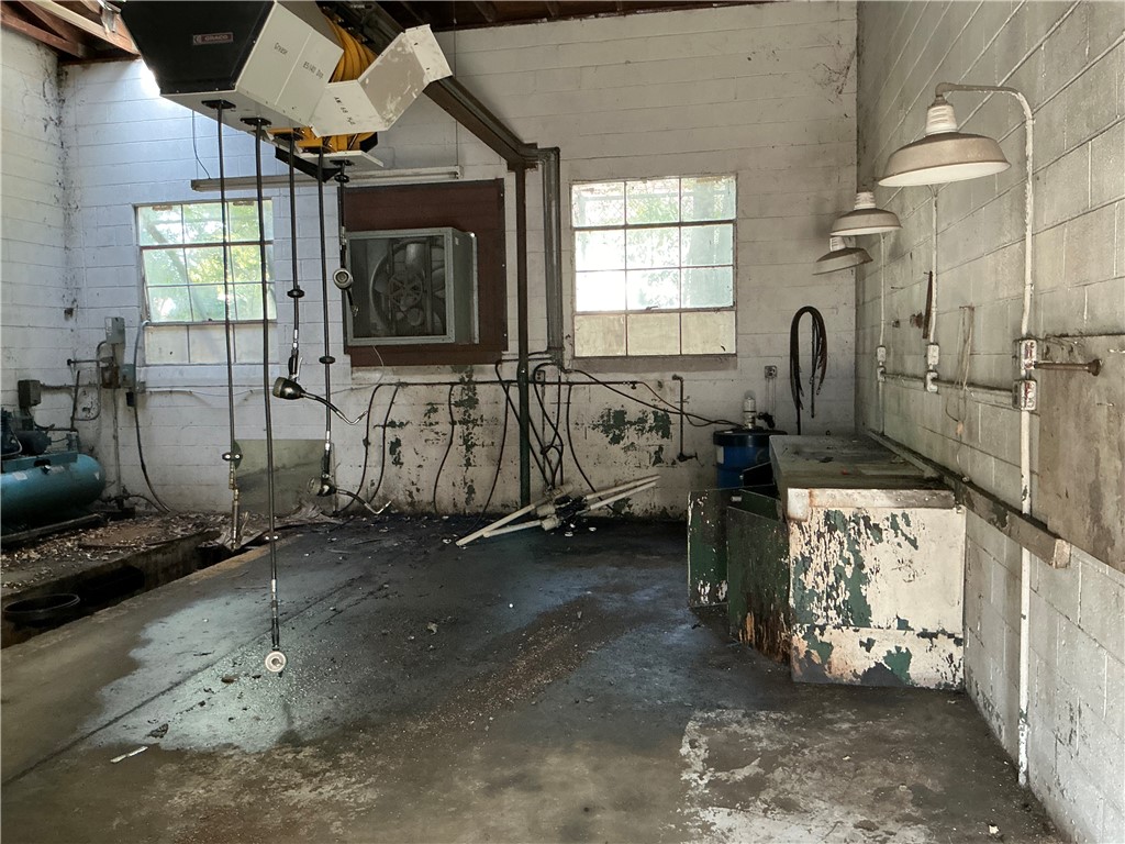 721 Reynolds Street Property Photo 33