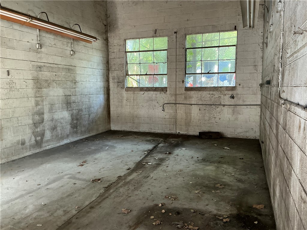 721 Reynolds Street Property Photo 35