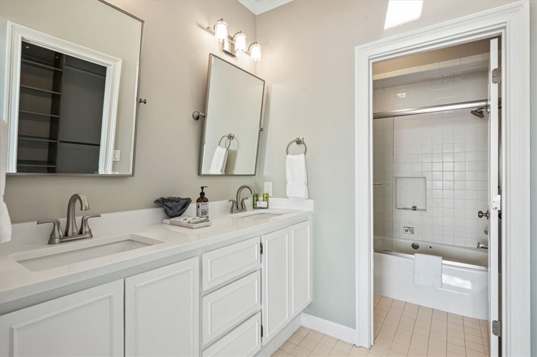 1028 Beachview Drive 5 Property Photo 36