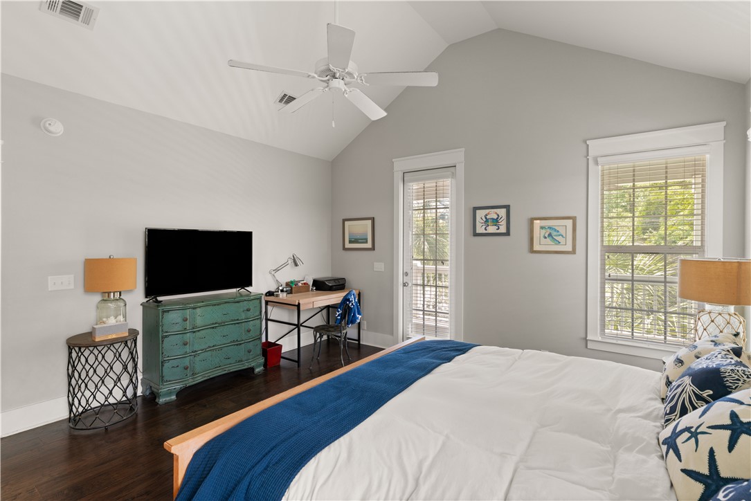 1073 Demere Road Property Photo 29