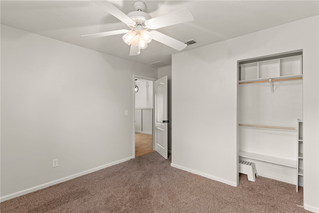 204 Hayworth Court Property Photo 3