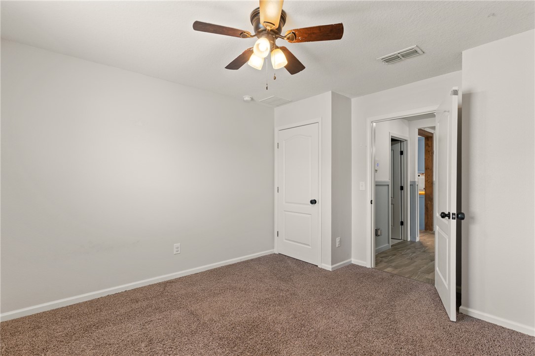 204 Hayworth Court Property Photo 7