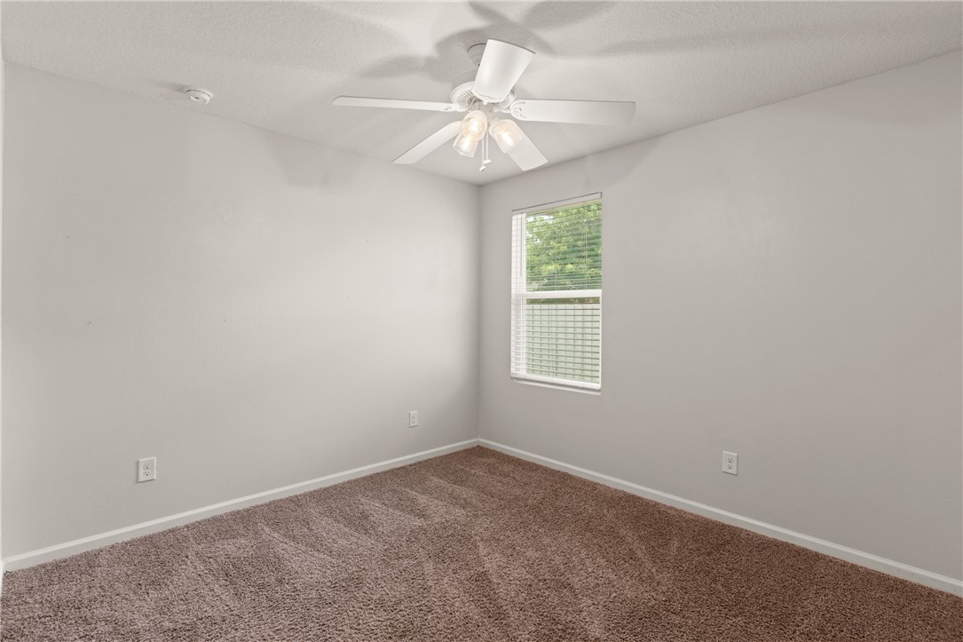 204 Hayworth Court Property Photo 8
