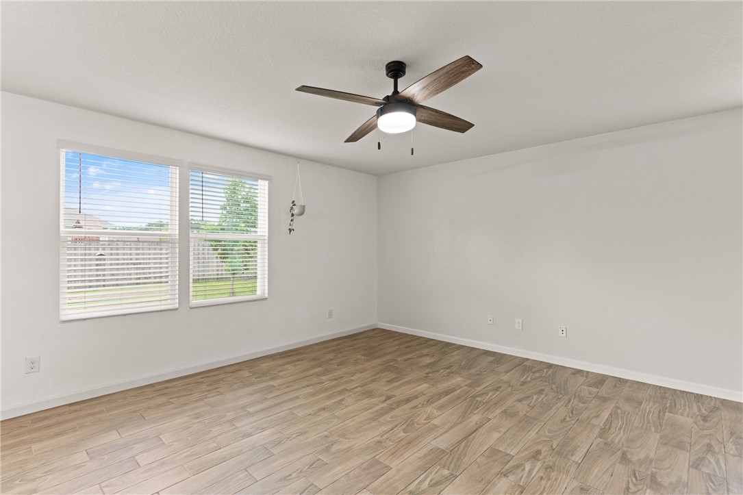 204 Hayworth Court Property Photo 18