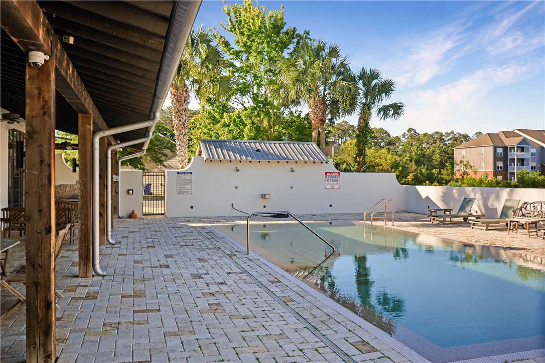221 Bottlebrush Walk Property Photo