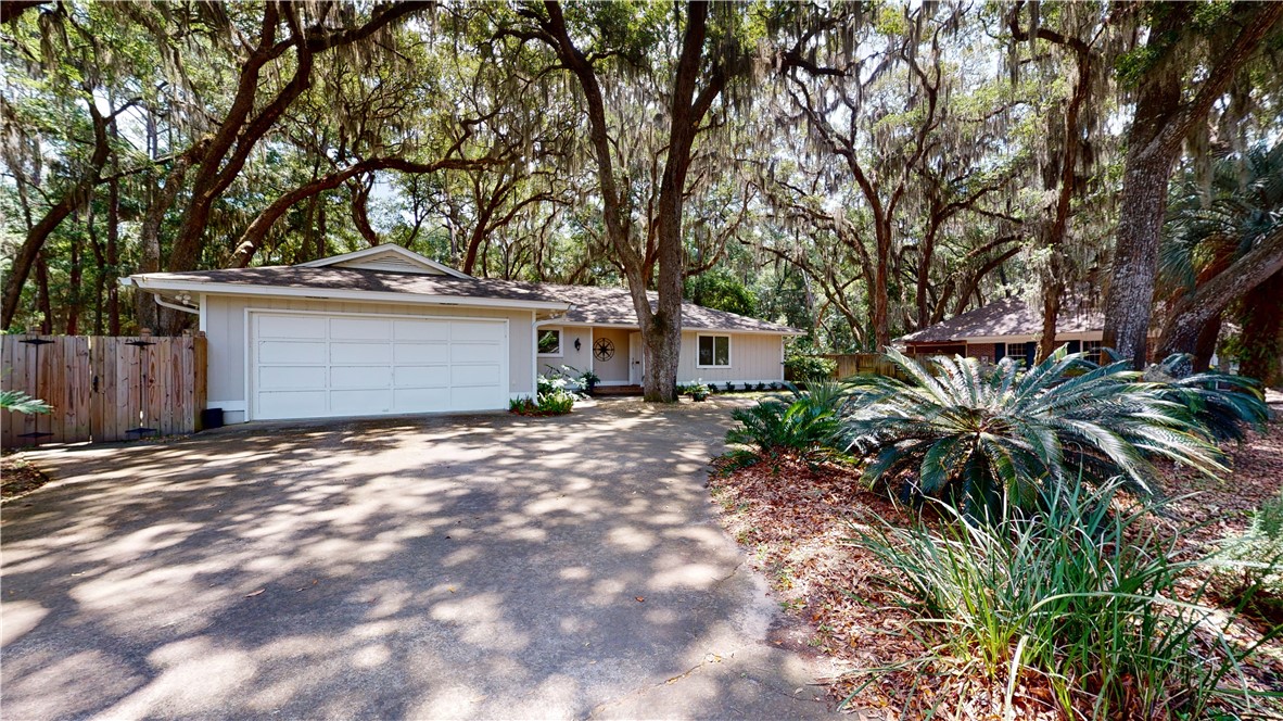 635 Old Plantation Road Property Photo 1