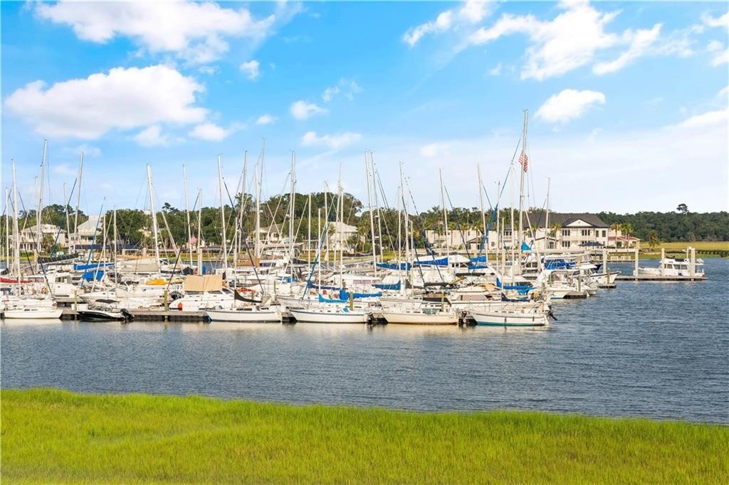 20 Waterfront Drive 121 Property Photo 1