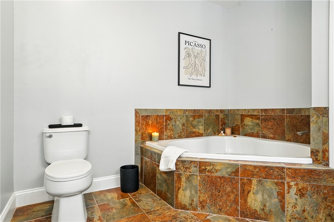 20 Waterfront Drive 121 Property Photo 16