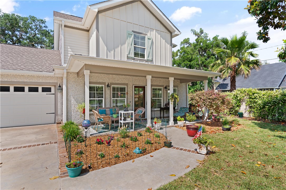 287 Villager Drive Property Photo 1