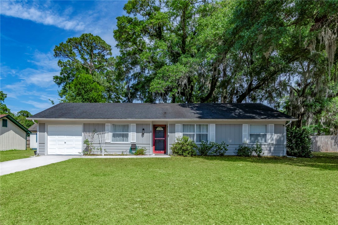 300 Pinedale Drive Property Photo 1
