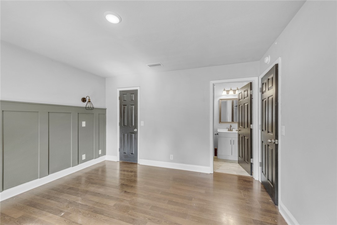 300 Pinedale Drive Property Photo 16