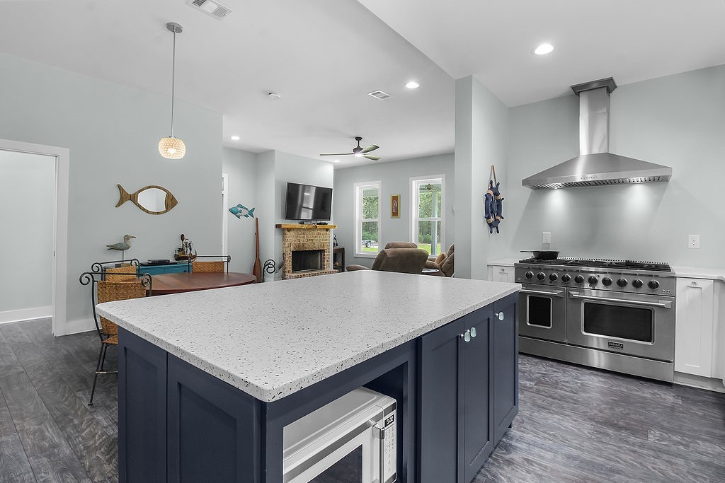 1269 Sea Way Property Photo 8