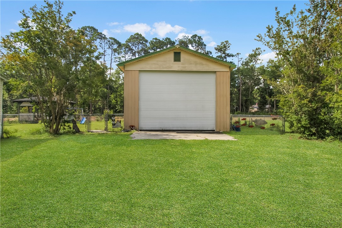 1092 Ne Polson Circle Property Photo 6