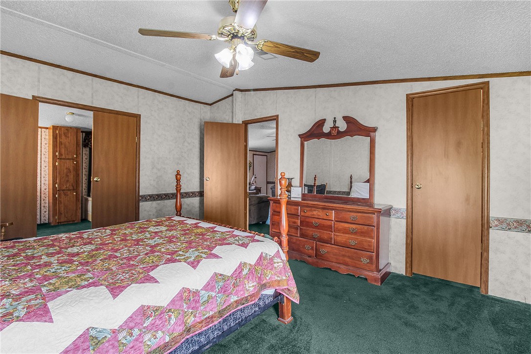 1092 Ne Polson Circle Property Photo 17