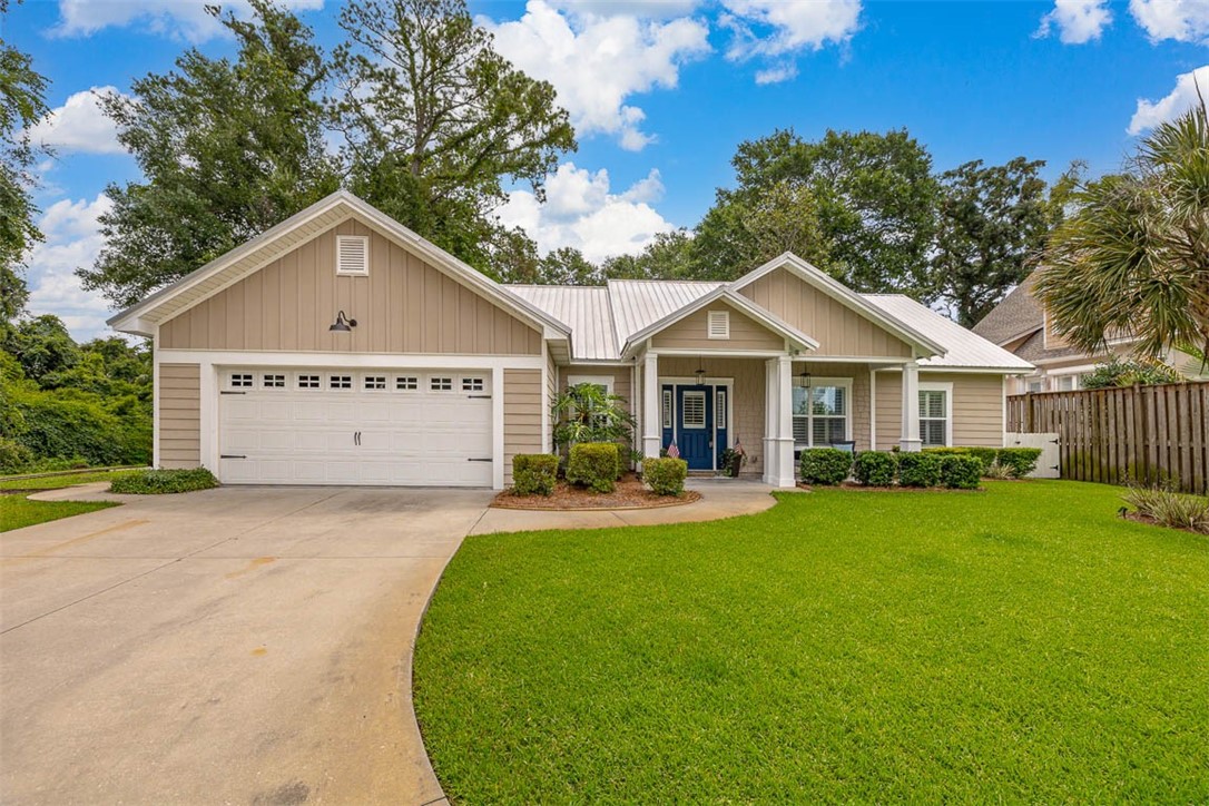 606 Shore Edge Trace Property Photo 1