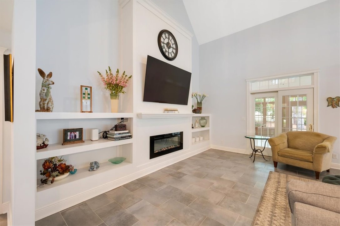 1121 Fair Hope Drive Ne Property Photo 8