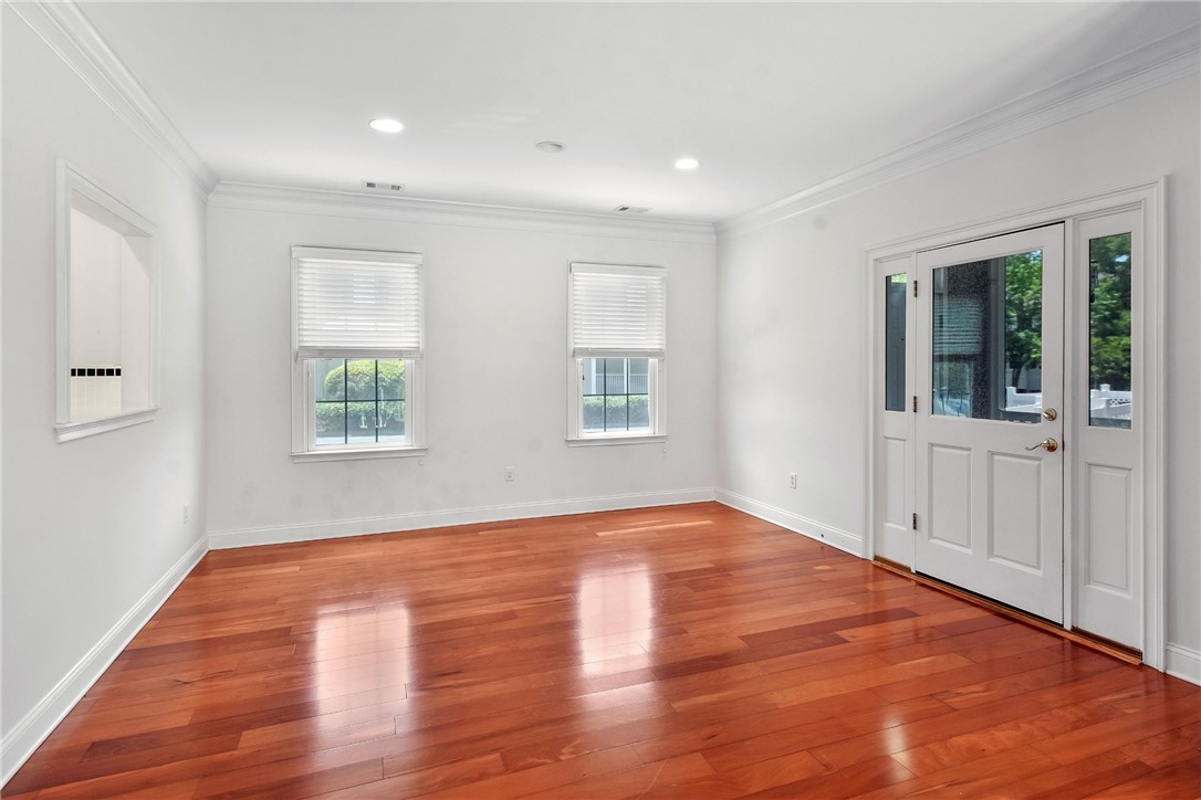 321 Lantern Walk Property Photo 5