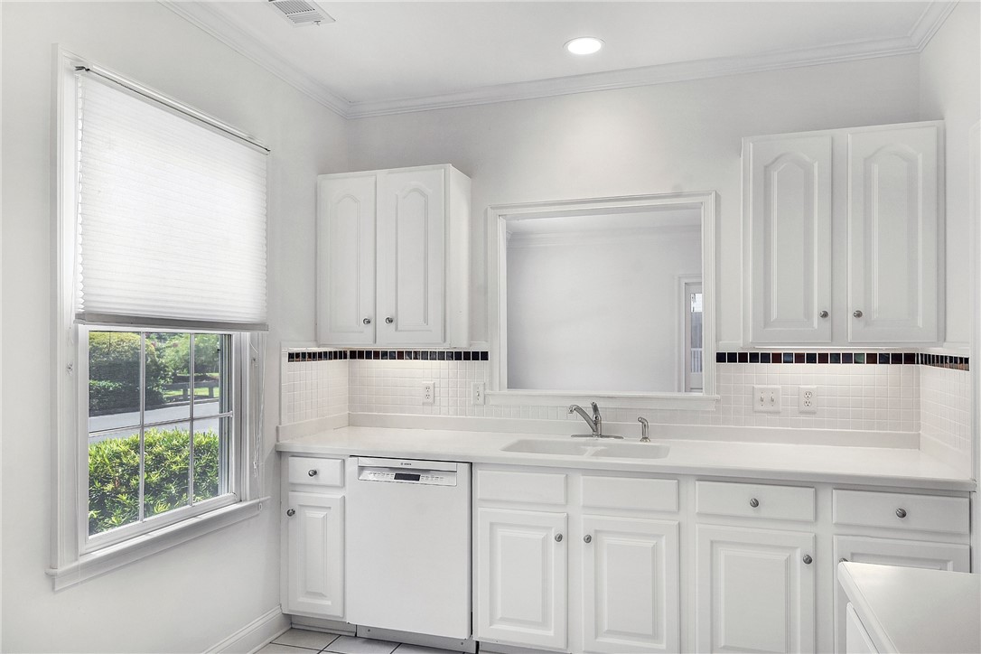 321 Lantern Walk Property Photo 12