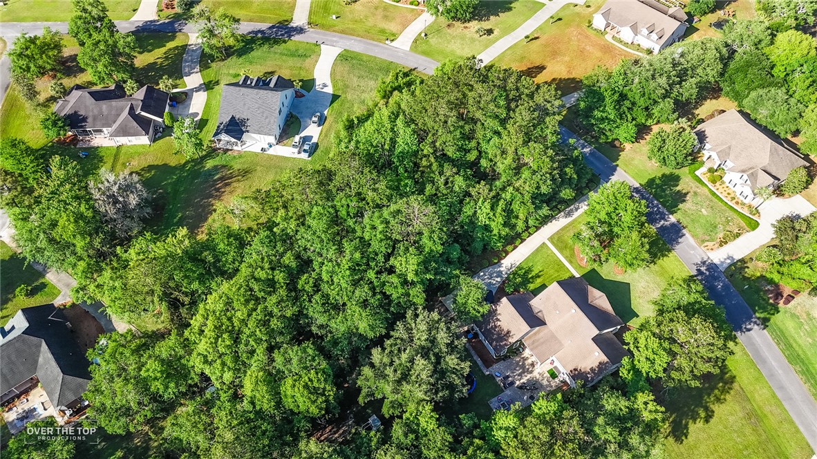 158 Drake's Landing Property Photo 5