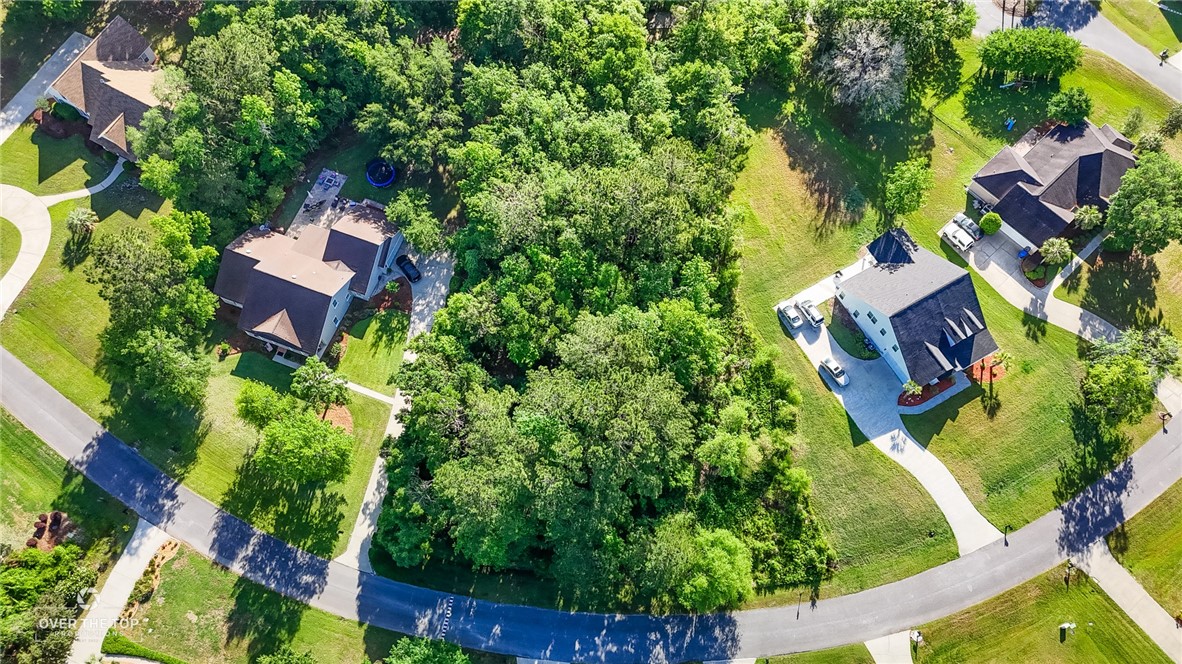 158 Drake's Landing Property Photo 10