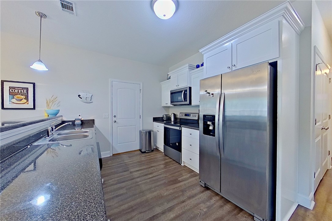 288 Bridgewater Lane Property Photo 13