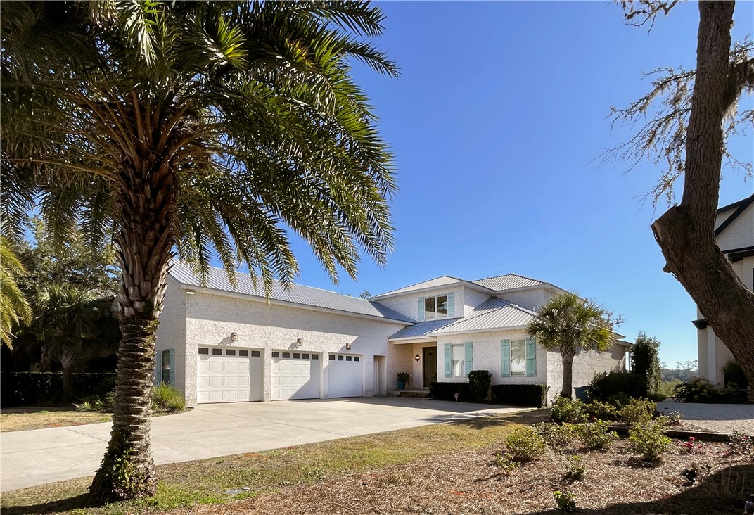 305 Yacht Club Lane Property Photo 1