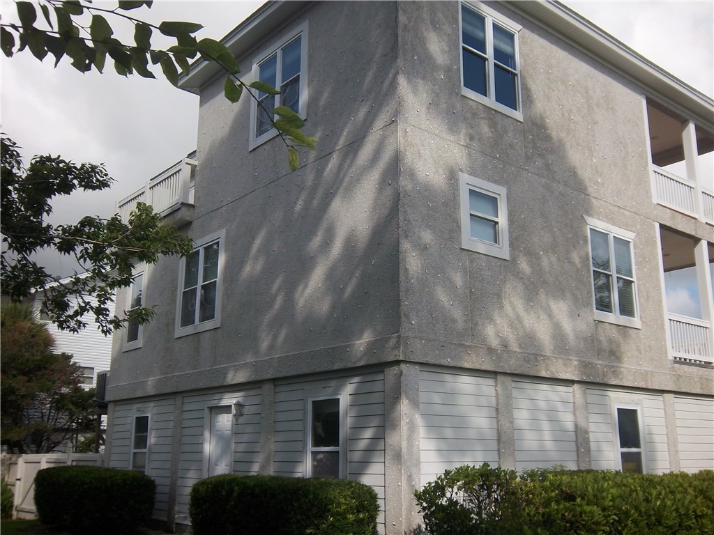 100 Lanier Island Circle Property Photo 2